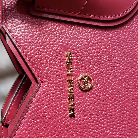 Michael Michael Kors M Messenger bag - Picture 2 of 9